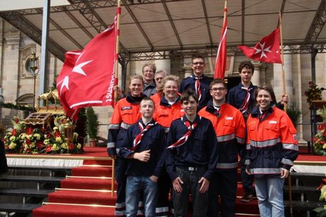 Gruppenbild vorm Dom in Fulda